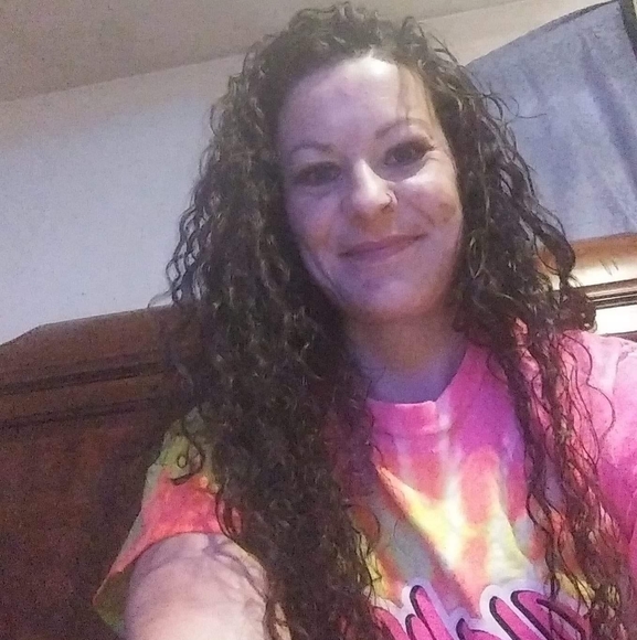 Meet your Posher, Lindsey - Picture 1 of 1